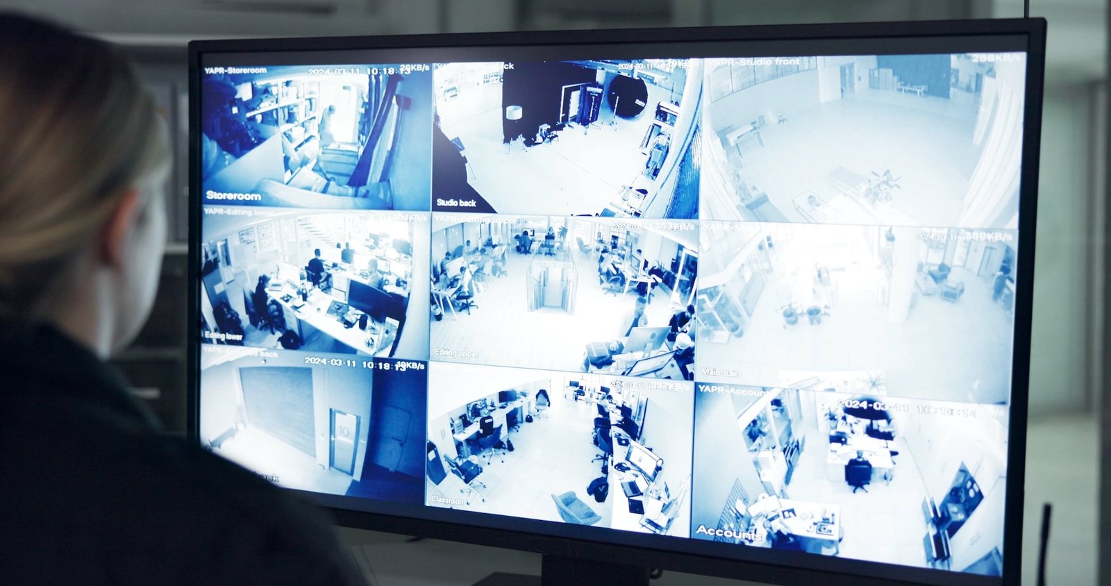 Differences Between Monitors and Displays for CCTV / Insitect CCTV screen, CCTV monitors, and surveillance monitors play a key role in video display and CCTV screen selection, ensuring optimal surveillance and security.